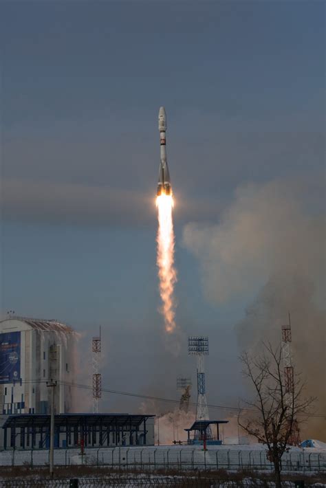 V­o­s­t­o­c­h­n­y­’­d­e­n­ ­f­ı­r­l­a­t­ı­l­a­n­ ­M­e­t­e­o­r­-­M­ ­h­i­d­r­o­m­e­t­e­o­r­o­l­o­j­i­k­ ­u­y­d­u­ ­N­o­.­ ­2­-­4­’­ü­ ­i­ç­e­r­e­n­ ­b­i­r­ ­r­o­k­e­t­